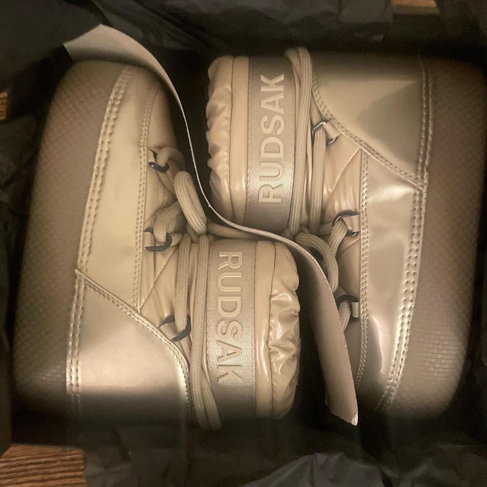 Rudsak' Gold Winter Boots